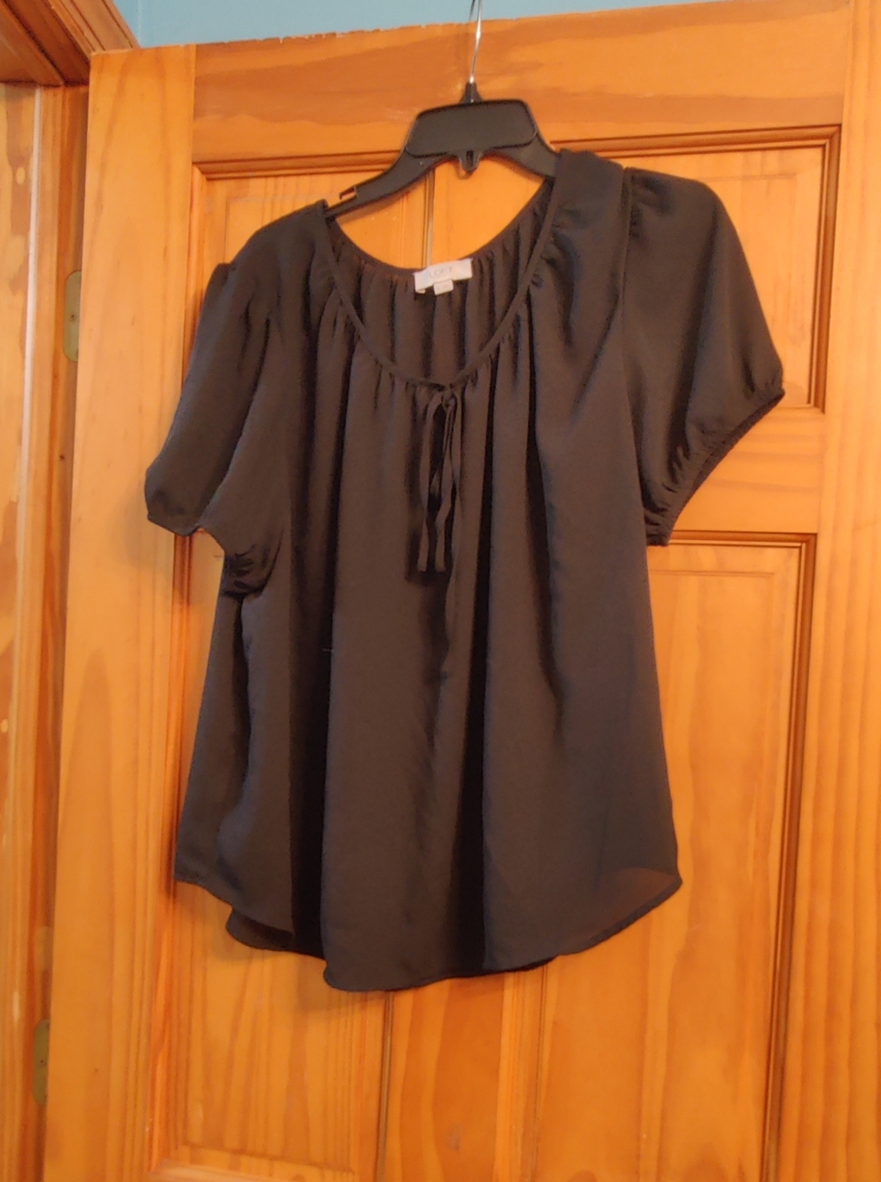 LOFT Outlet Women's Black Lightweight Blouse Size XL Front Tie Short Sleeve